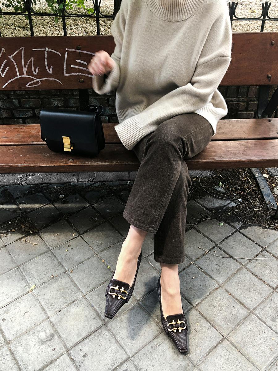 Trini | Brock Collection sweater Levis jeans 