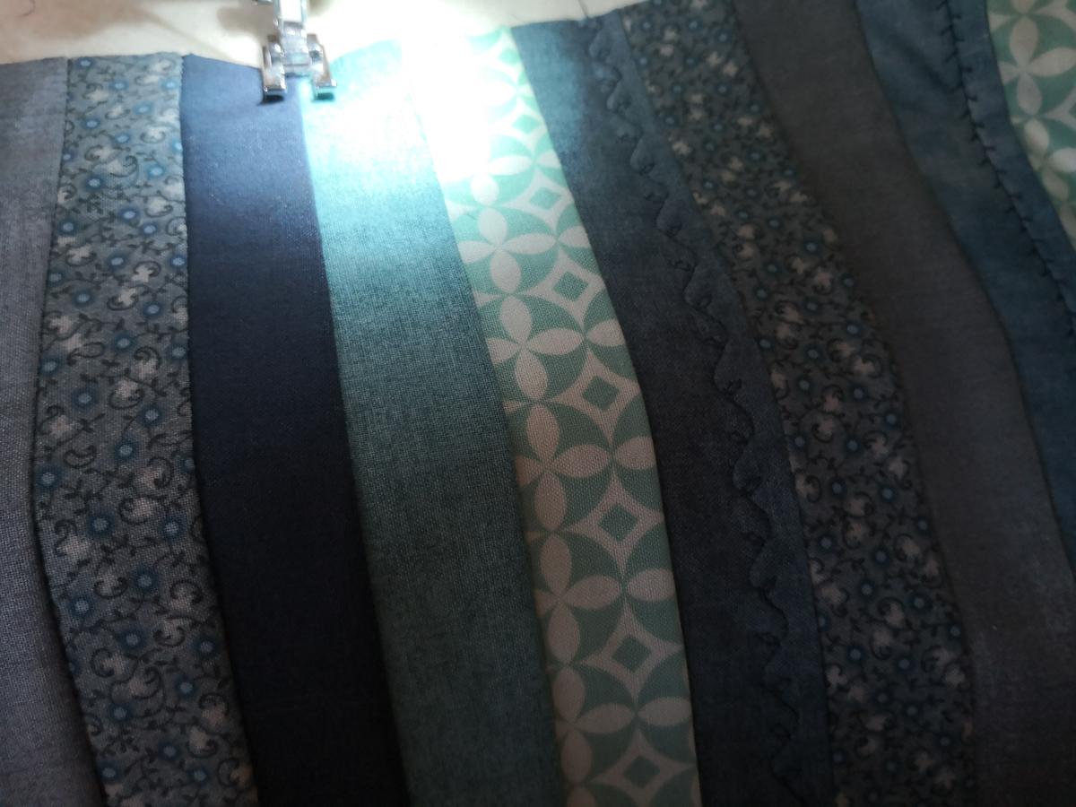 Hacemos los bordados en las tiras