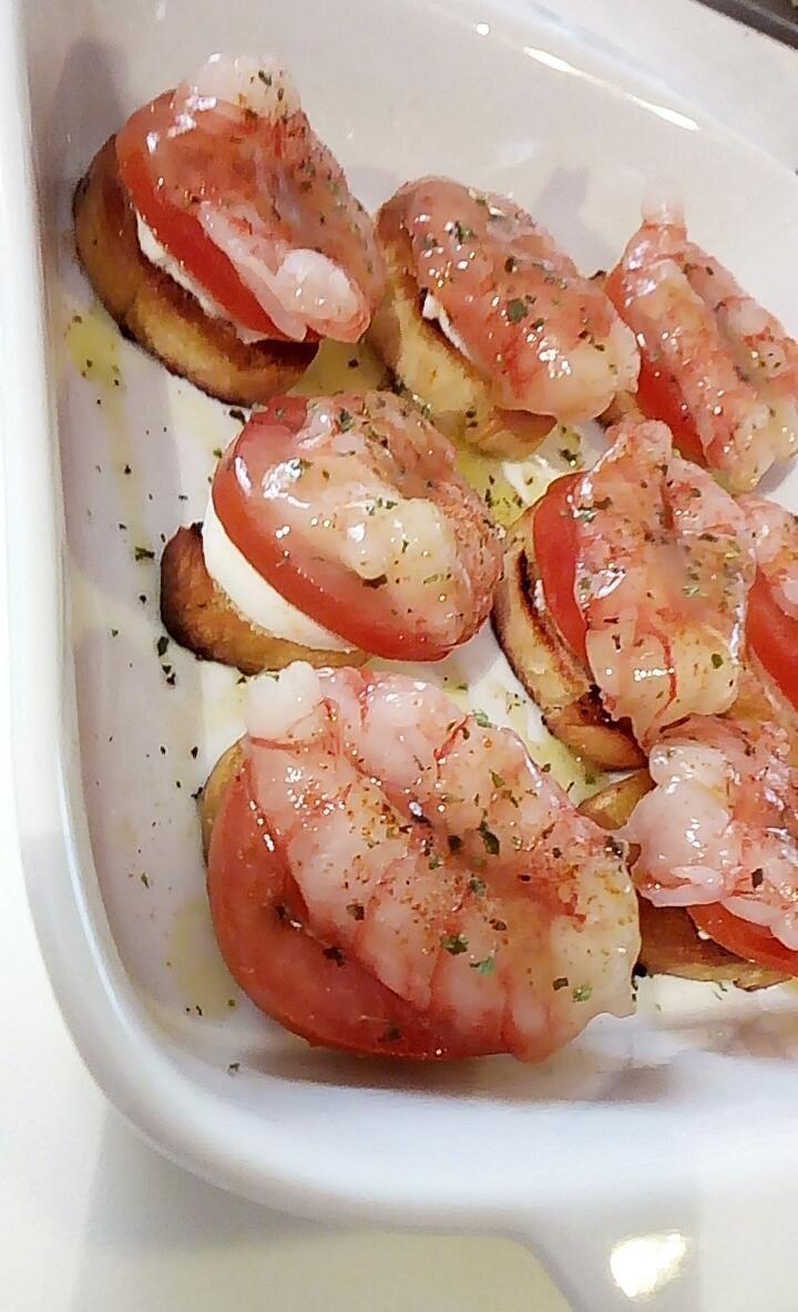 Receta caprese de gambas - Caprese di gamberi rossi - Shrimp caprese salad