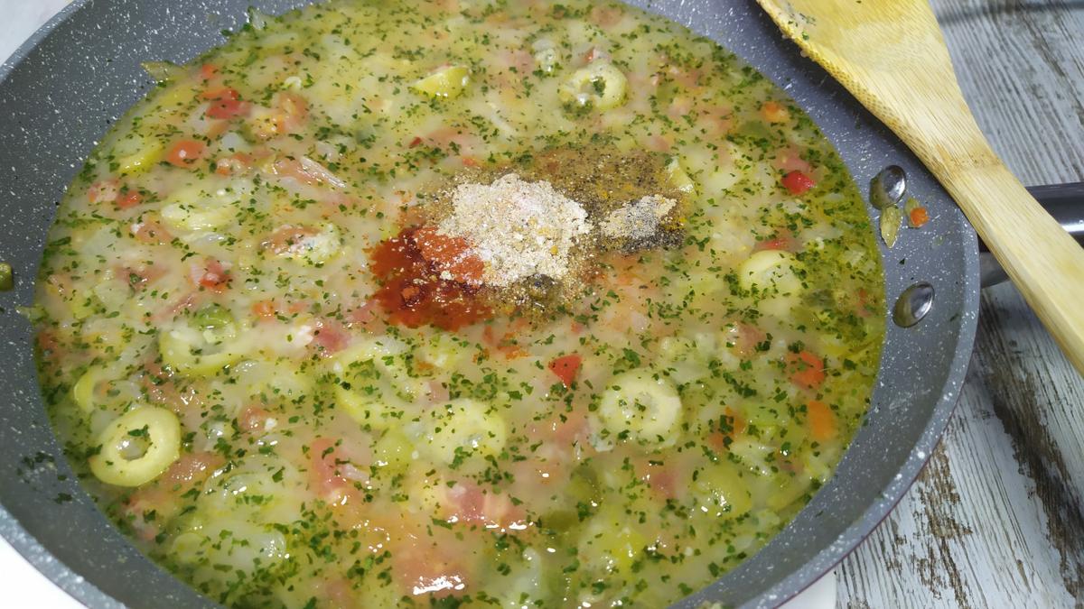 mejillones en salsa marinera