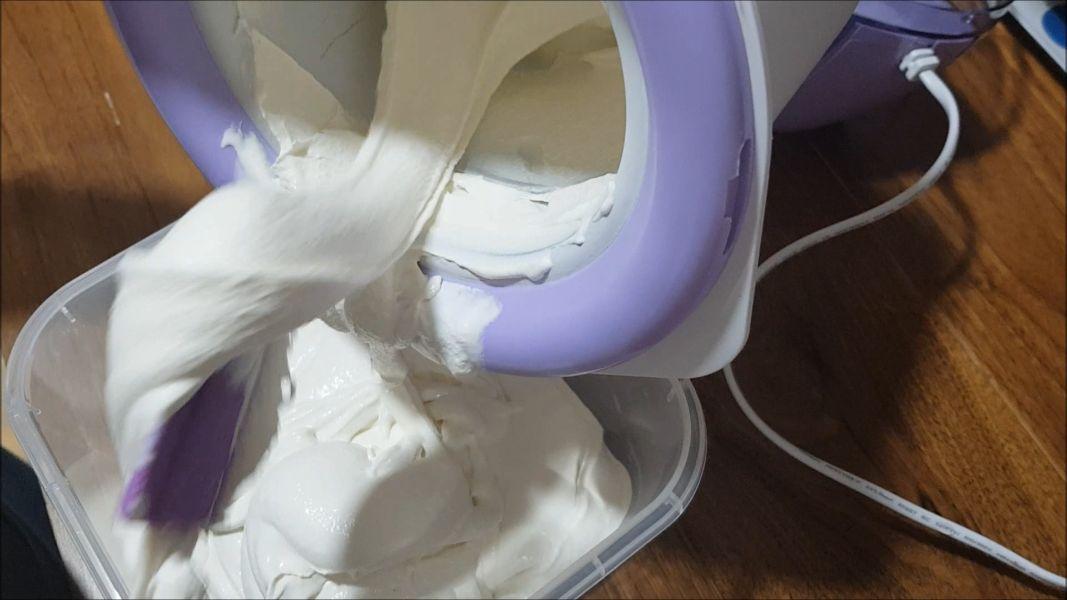 Helado de vainilla y licor 43