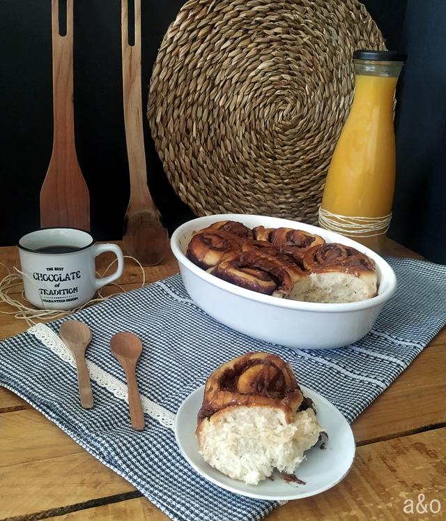 Rollitos de chocolate al estilo "cinnamon rolls"