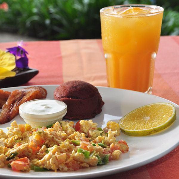 El desayuno tipico salvadoreño