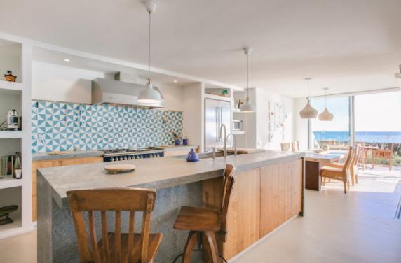 salpicadero de cocina celeste