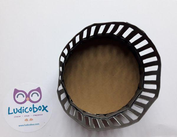 Manualidad de verano: un faro marinero DIY. 