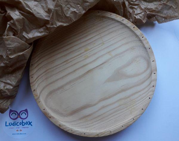 Manualidad de verano: un faro marinero DIY. roca