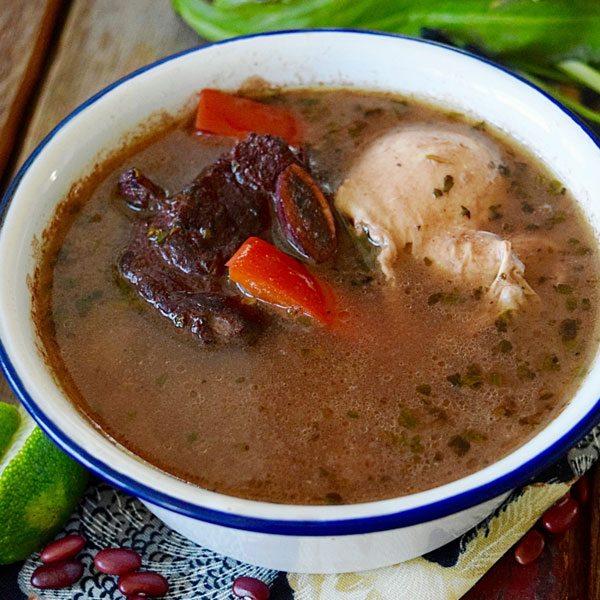 Sopa de Frijoles Hondureña