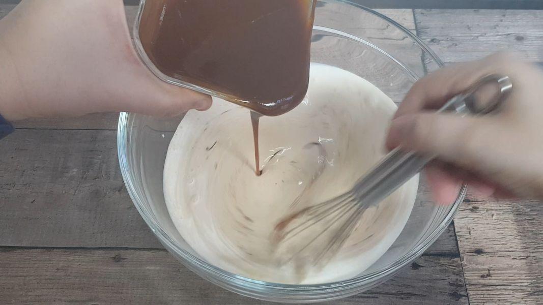 Helado de dulce de leche en heladera