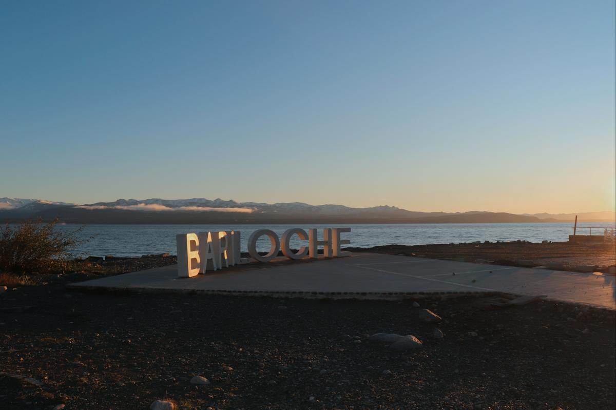 letras bariloche sacarse foto