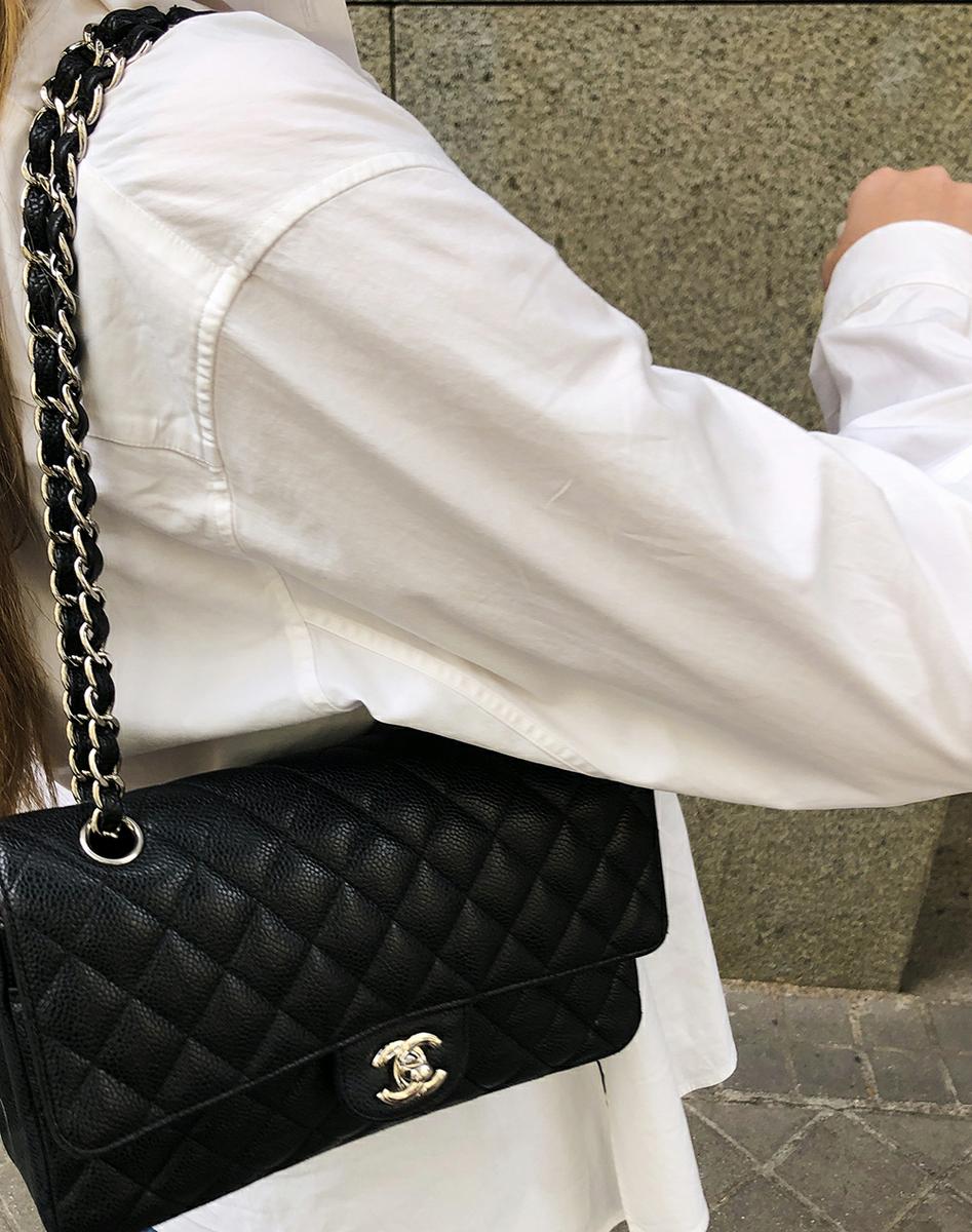 Trini | Levis jeans The Row shirt