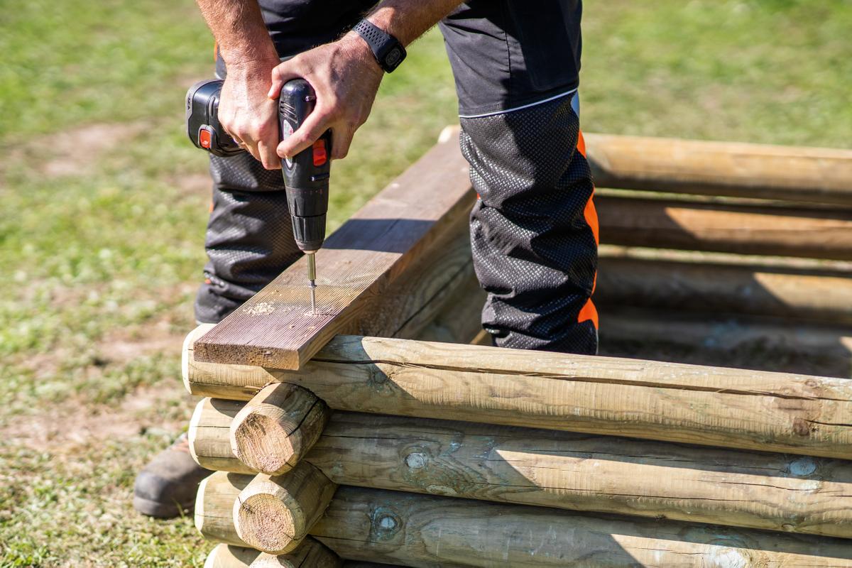 Construir un arenero de madera para el jardín es muy fácil. Hazlo tú
