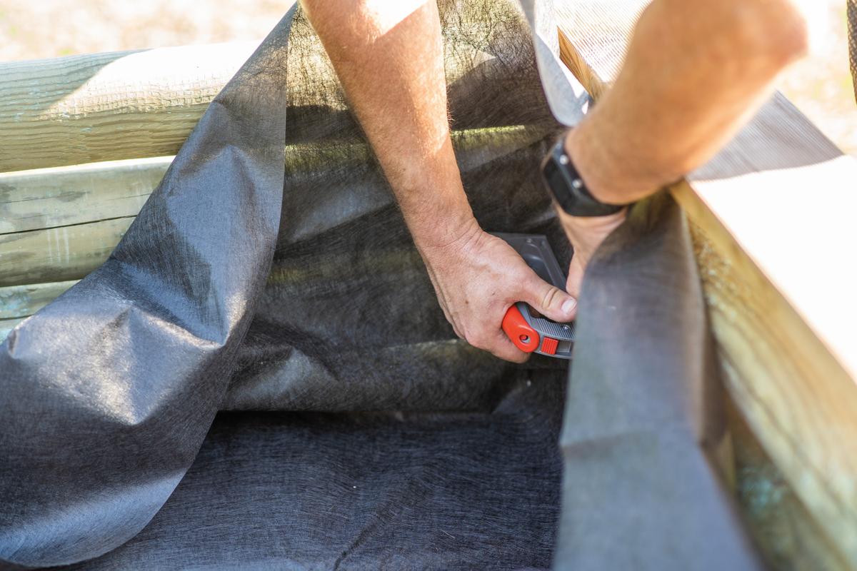 Construir un arenero de madera para el jardín es muy fácil. Hazlo tú