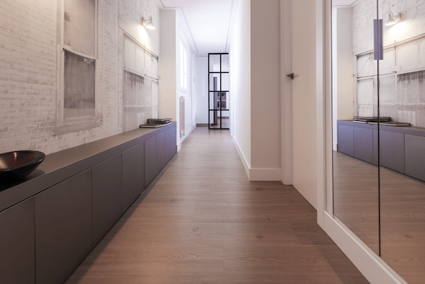 decoralinks | pasillo con papel pintado de creativeSpace