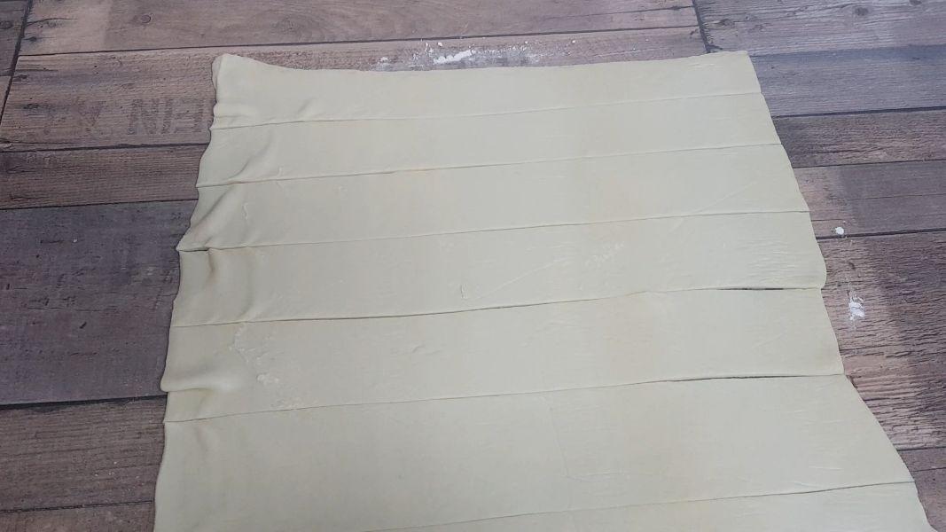 Rosas de hojaldre manzana y canela