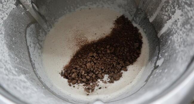 Mezclamos con la pepitas de chocolate