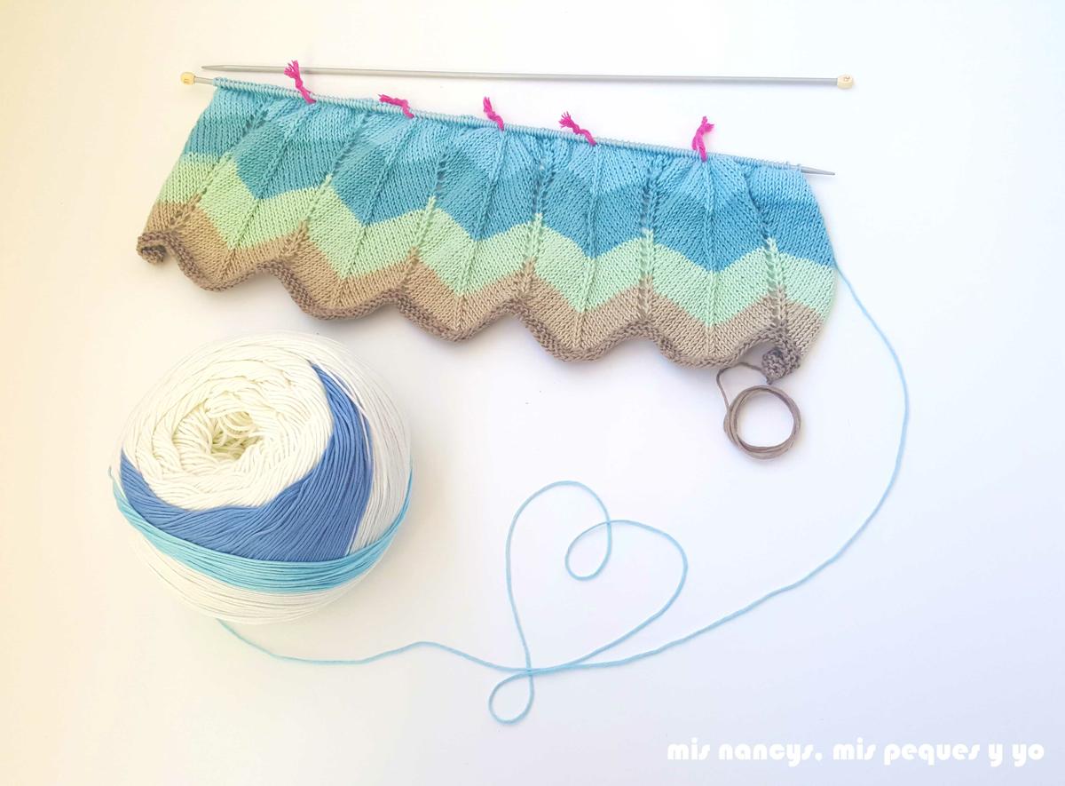 mis nancys, mis peques y yo, manta para bebe en zig zag, manta en proceso