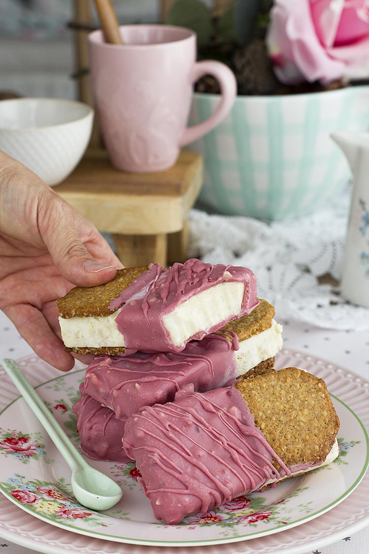 MaxiBon Pantera Rosa el capricho delicioso de nuestra infancia helado