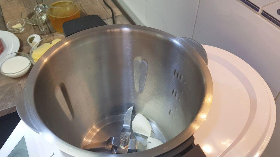 Atún en salsa de pistachos