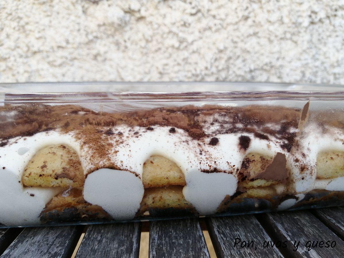tiramisu thermomix - pan uvas y queso 