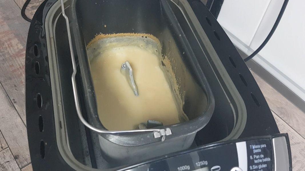 crema o salsa de toffe en panificadora