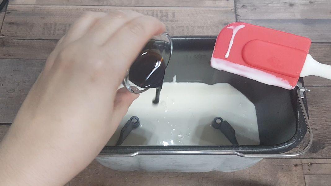 crema o salsa de toffee en panificadora