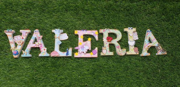 letras scrapbooking Valeria