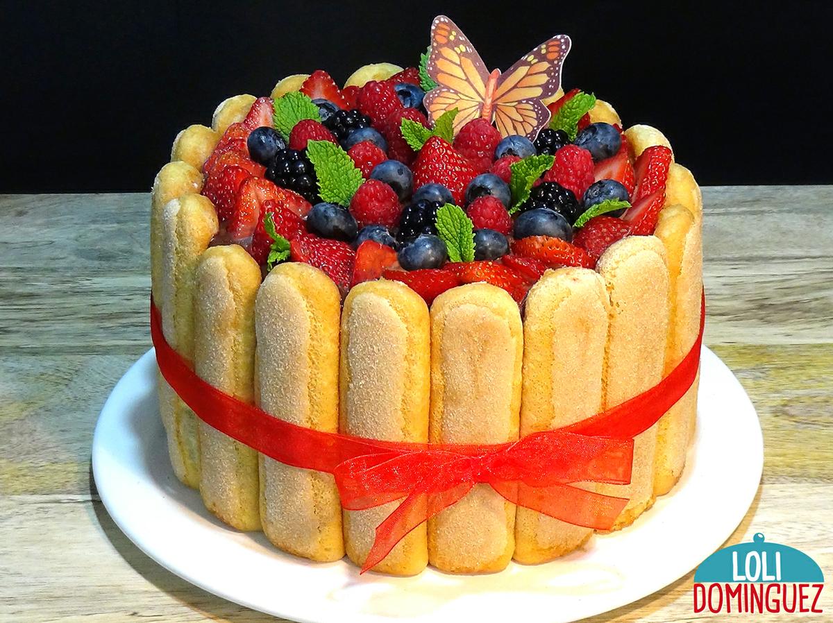 CHARLOTTE O CARLOTA DE FRUTOS ROJOS, SIN HORNO RECETA FÁCIL. Una tarta tan fácil y rápida de hacer que es una de las que sin pensarlo dos veces repetirás