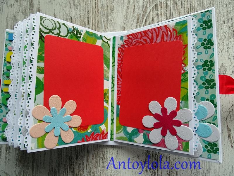 mini album con colores alegres