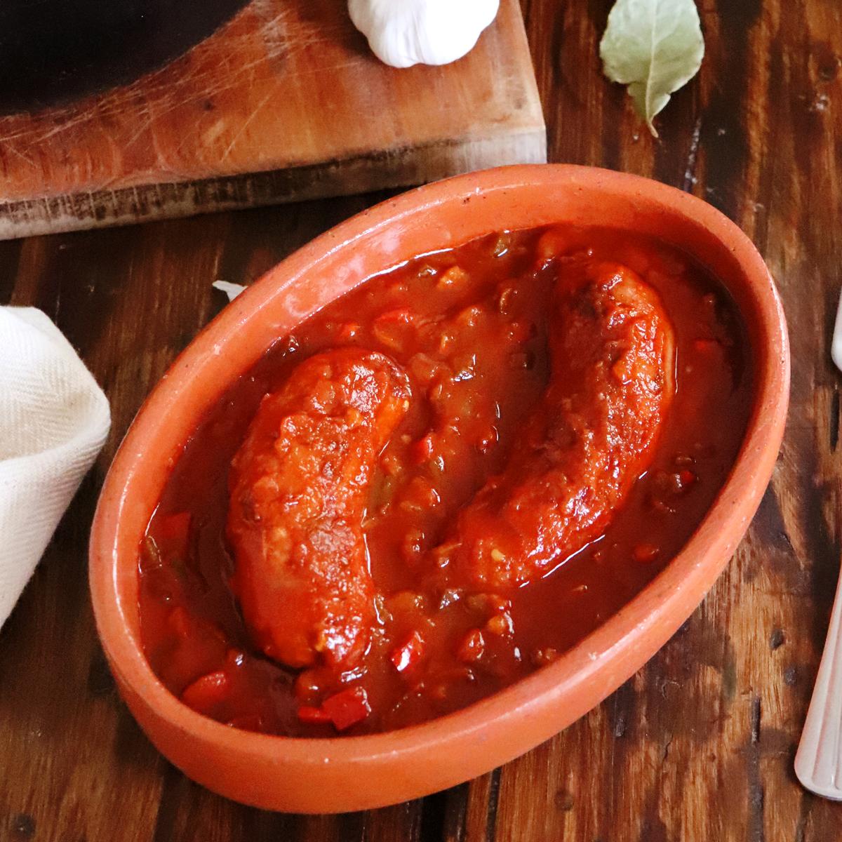 chorizo a la pomarola