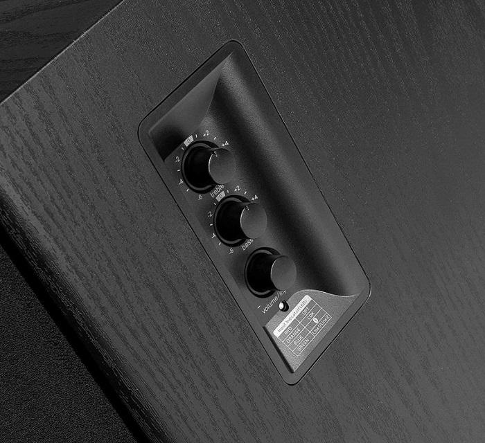 Edifier R2750DB, controles