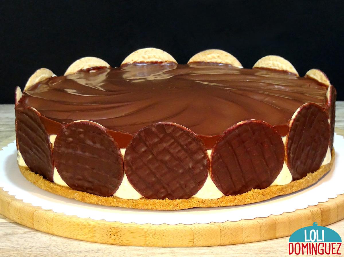 TARTA HOLANDESA SIN HORNO Y MUY FÁCIL. Una tarta de sabor a vainilla y chocolate, cremosa y con el contraste de las galletas la hacen una tarta irresistible, muy fácil de hacer y con un aspecto magnifico