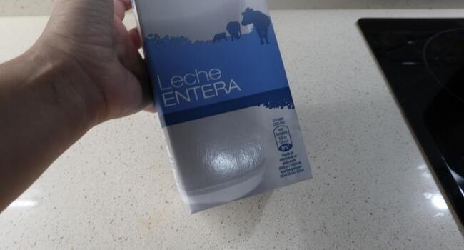 Ingredientes para hacer leche evaporada con Mambo