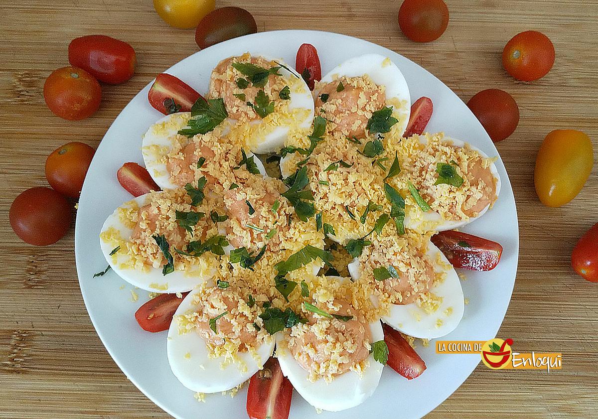 Huevos cocidos rellenos con solo 2 ingredientes