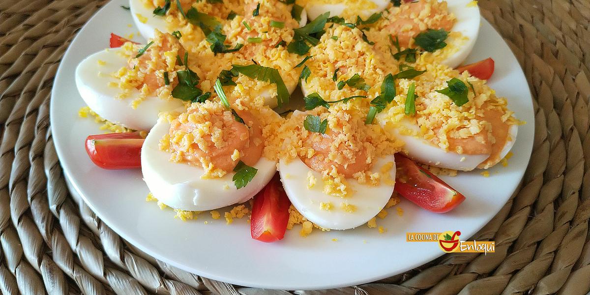 Huevos cocidos rellenos con solo 2 ingredientes