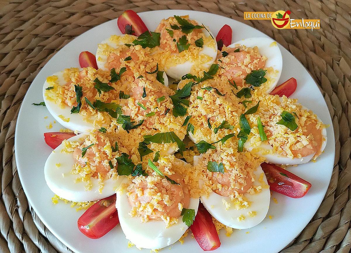 Huevos cocidos rellenos con solo 2 ingredientes