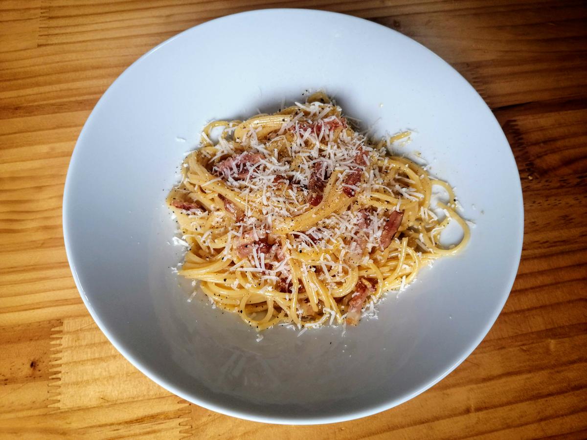 espaguetis a la carbonar