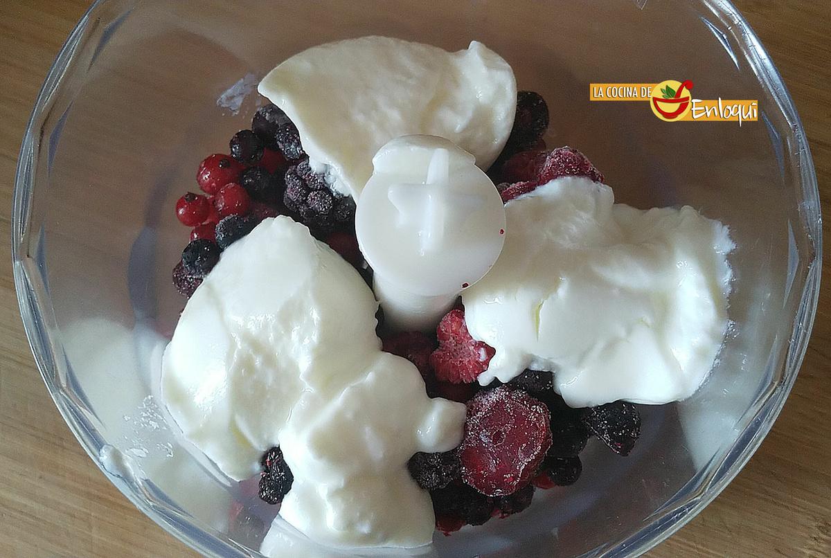 Smoothie bowl de frutos rojos