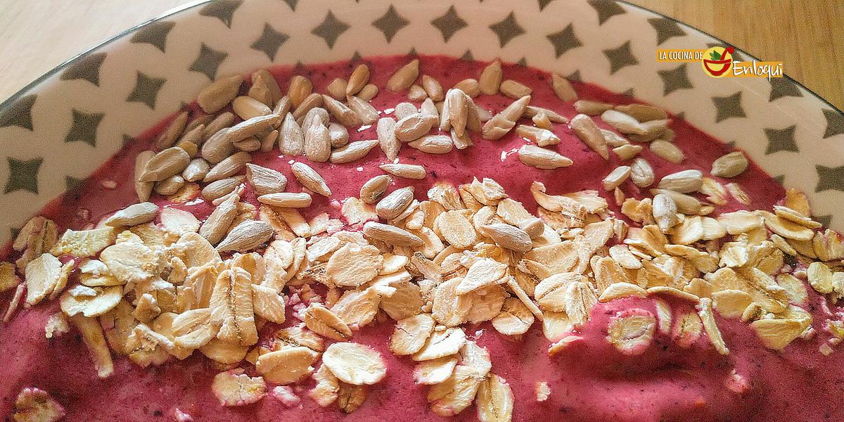 Smoothie bowl de frutos rojos