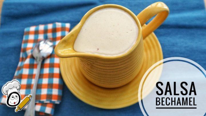 Recipiente con la salsa Bechamel
