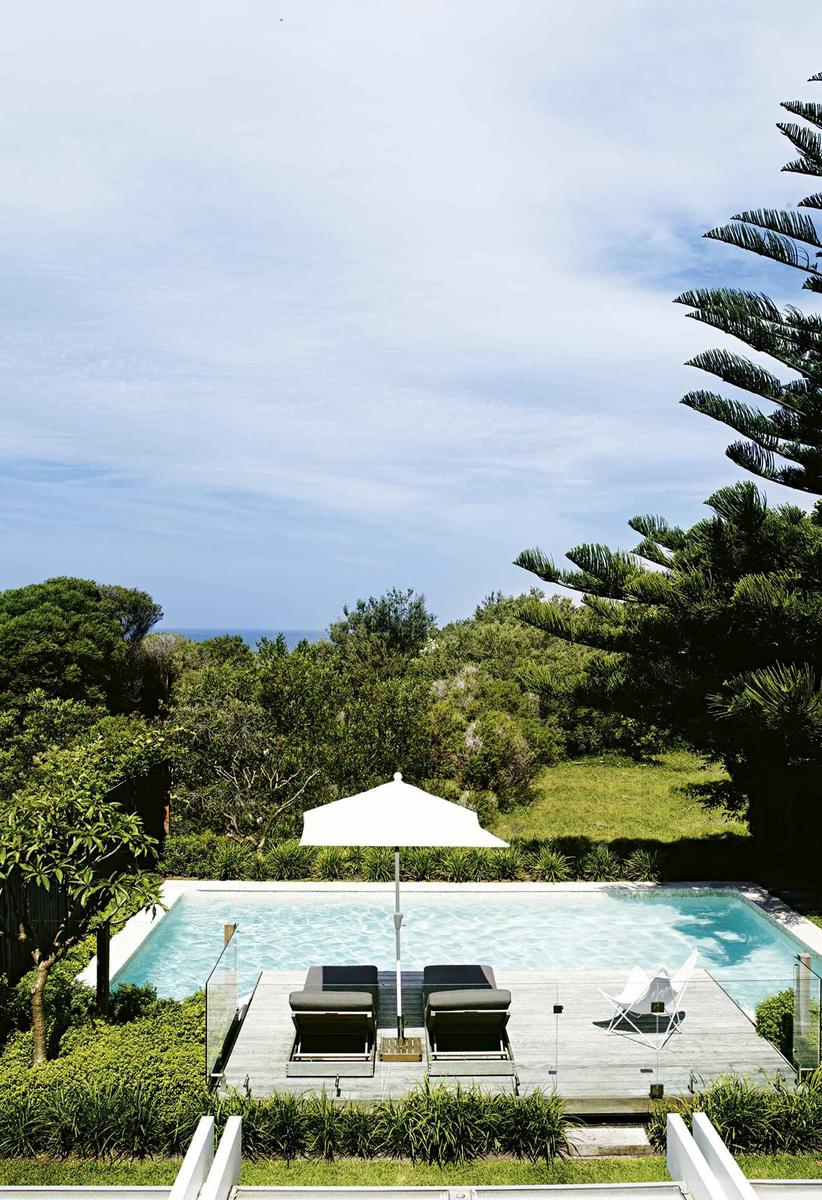 Consejos_saber_elegir_el_estilo_decorativo_exterior_piscina-12