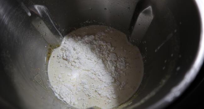 Echamos todos los ingredientes menos el pistacho