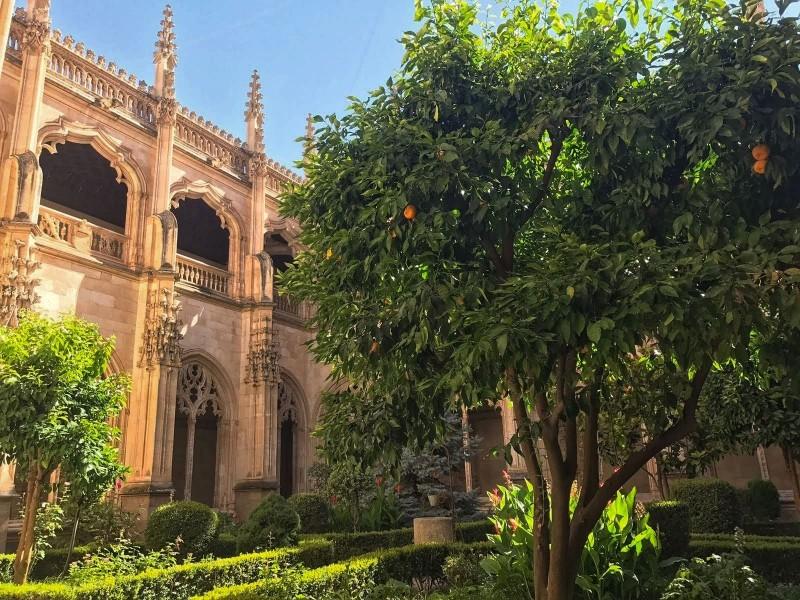 Que ver en Toledo, Patio del Monasterio de San Juan de los Reyes
