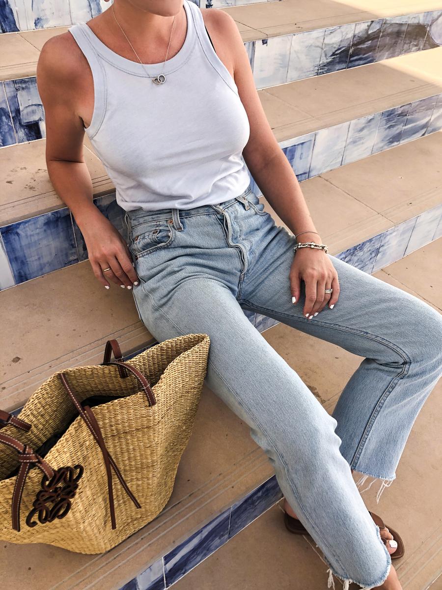Trini | The Row t-shirt Levis jeans