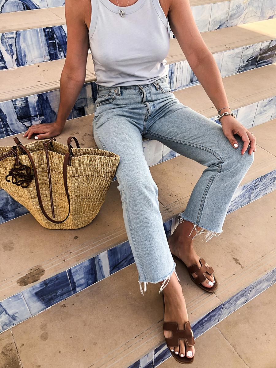 Trini | The Row t-shirt Levis jeans