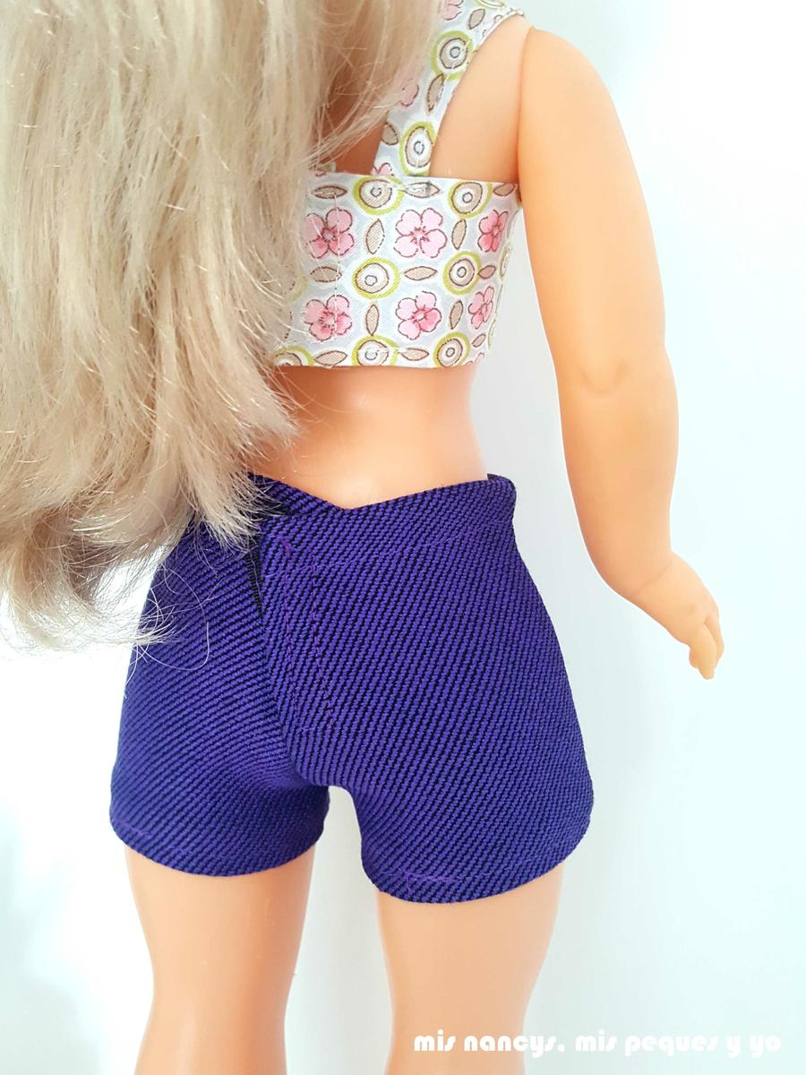 mis nancys, mis peques y yo, tutorial pantalón corto para Nancy, modelo pantalón corto de vestir, parte trasera