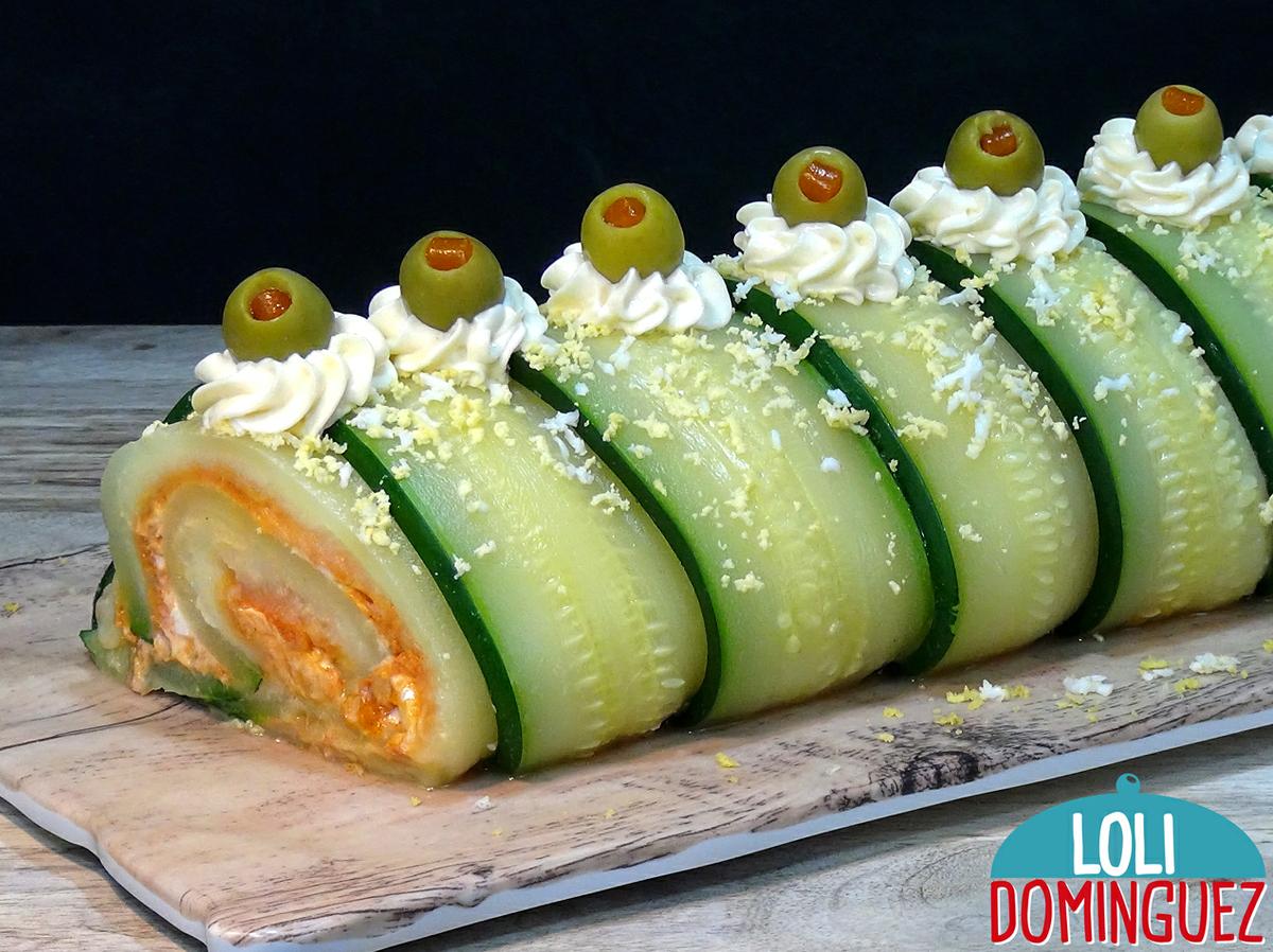 ROLLO DE CALABACÍN CON PATATAS Y ATÚN. Esta receta queda espectacular por su aspecto pero sobre todo por su sabor, es ideal para un día de fiesta porque lo podemos tener hecho con horas de antelación