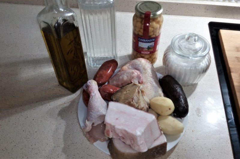 Los ingredientes necesarios para hacer cocido tradicional en Thermomix