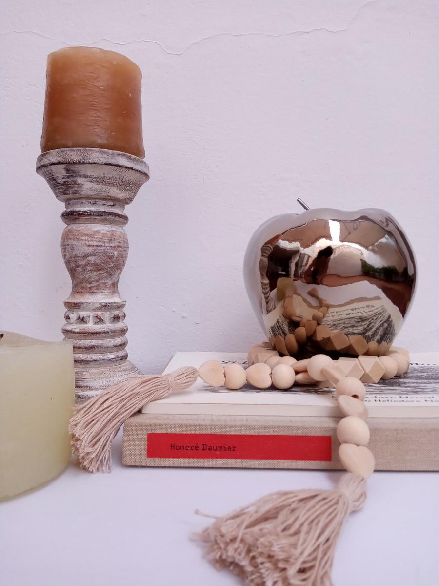 diyguirnalda con bolas de madera y cuerda