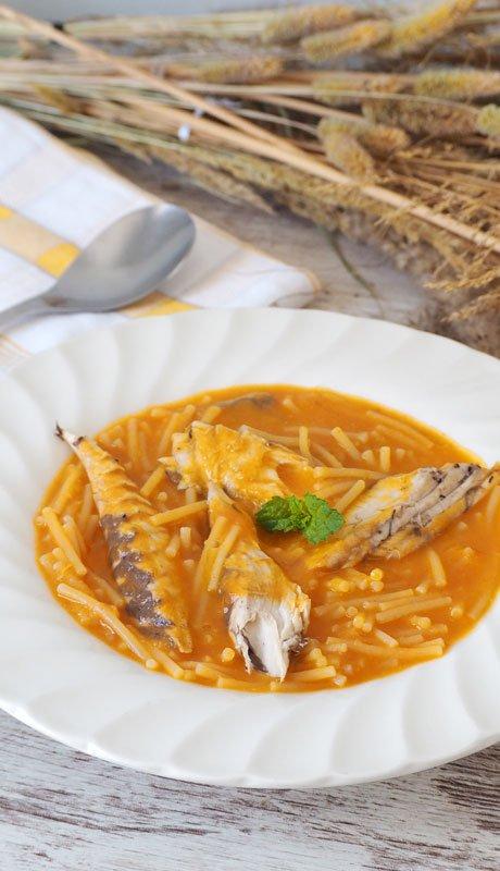 receta marinera de fideos con caballa