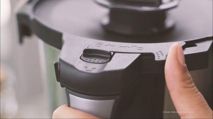 La nueva tapa de robot de cocina Mambo de Cecotec